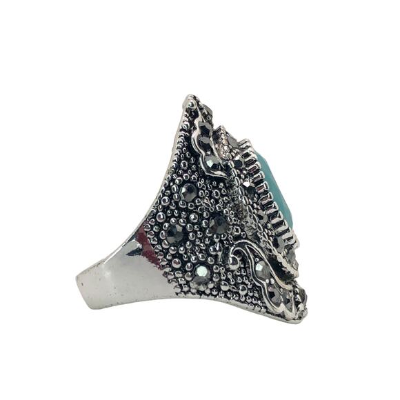 Silver and Light Blue Rhinestone Statement Ring - Size 9 - Picture 5 of 7